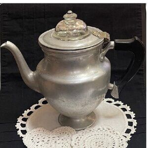 Vintage Universal Stove Top Coffee Percolator: Landers Frary Clark, Glass Knob